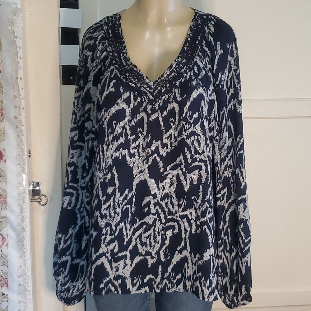 Banana Republic Heritage Pattern Navy Blouse Sheer Long sleeve Sise XL